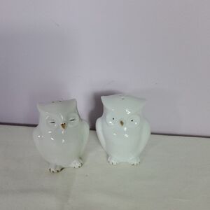 White Owl Salt and Pepper Shakers